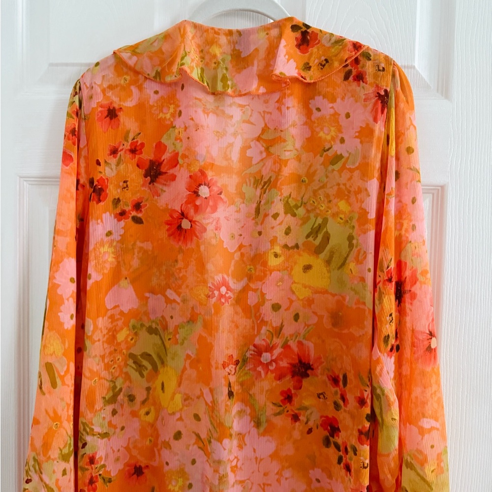 Floral Ruffle Duster - Picture 9 of 10